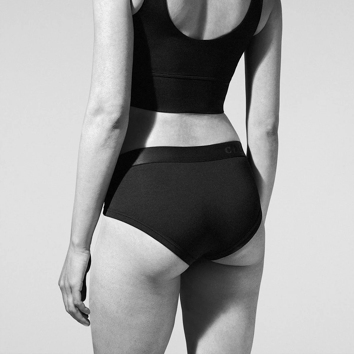 W Y-BRIEF- BLACK
