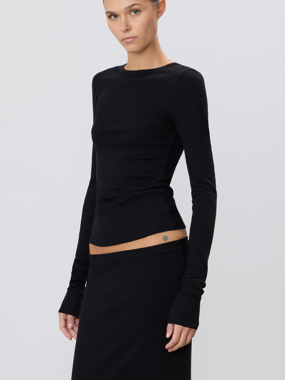 LONG SLEEVE FITTED TOP
