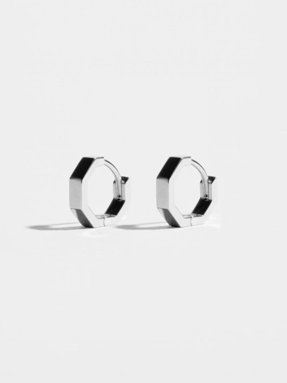 OCTAGONE EARRINGS 10_18K-WHITE - PAIR