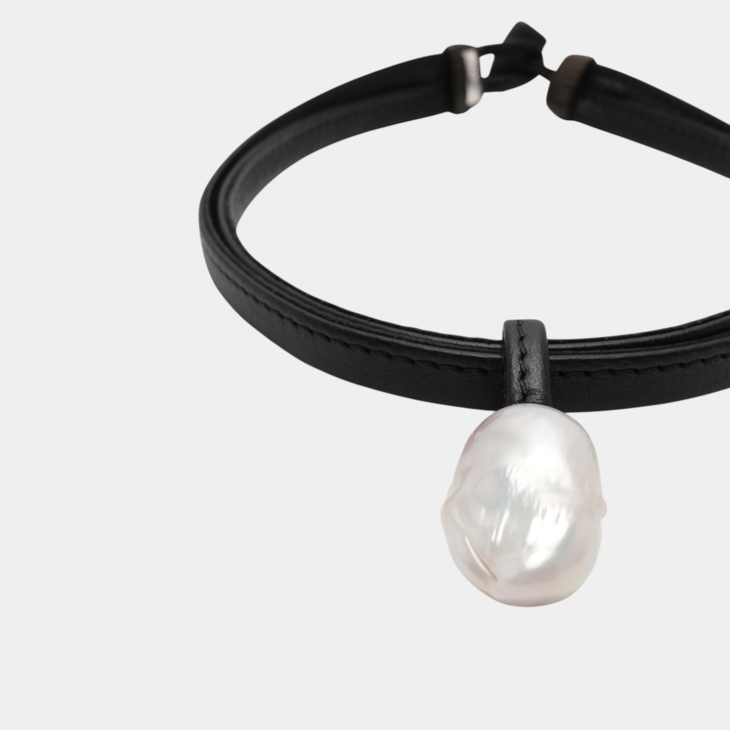 CHARBON NECKLACE