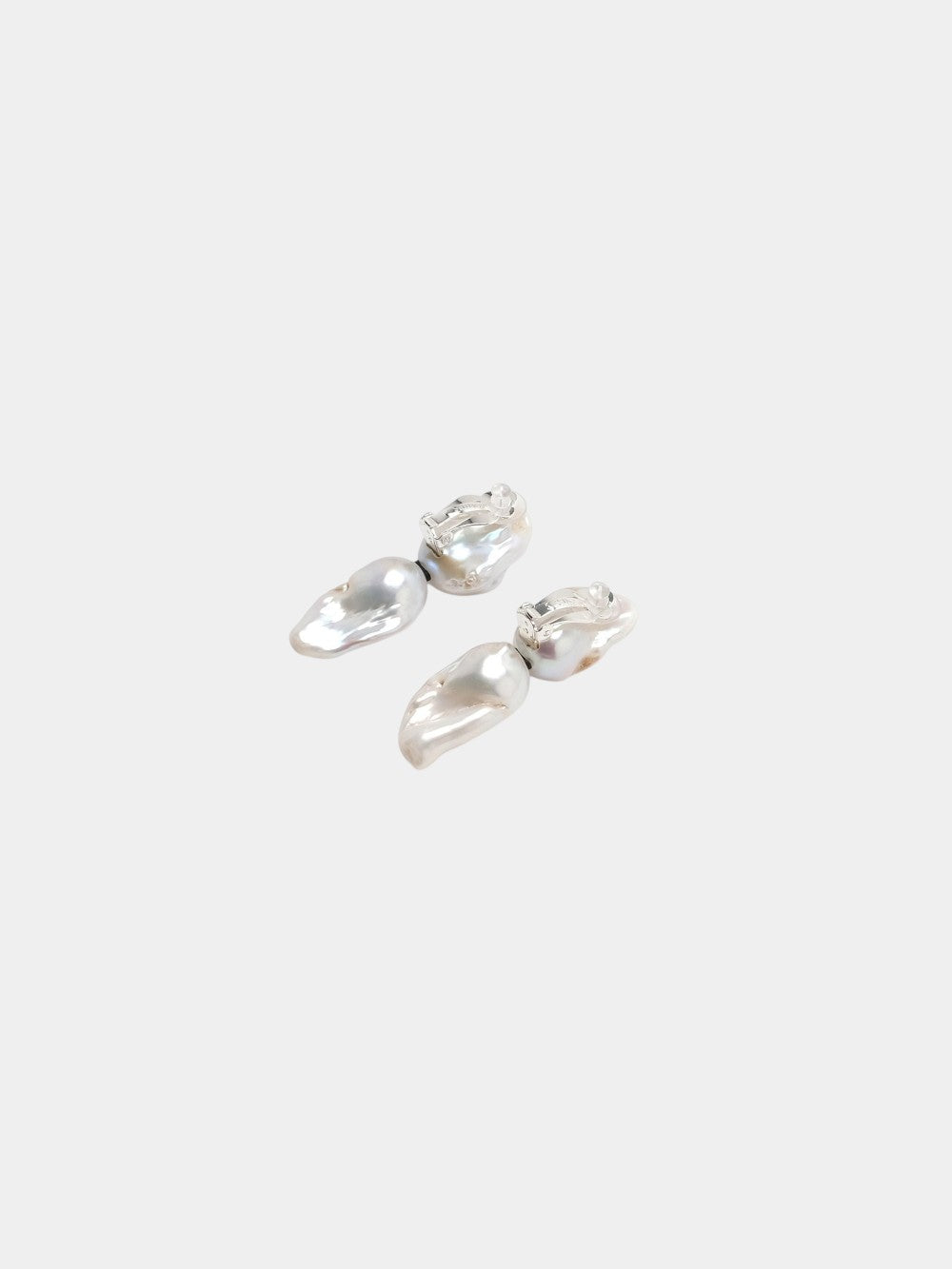 SABLE EARRING