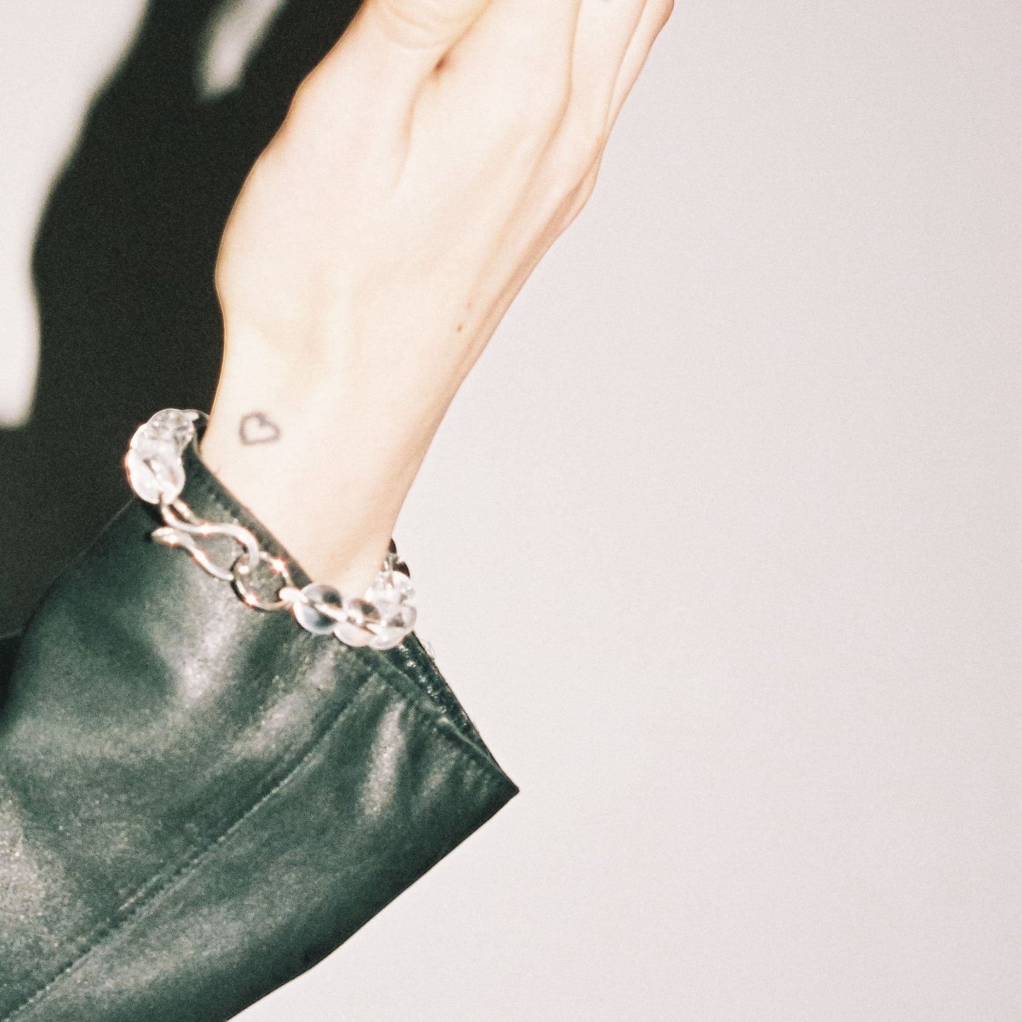 BRACELET MASSIF EN CRISTAL