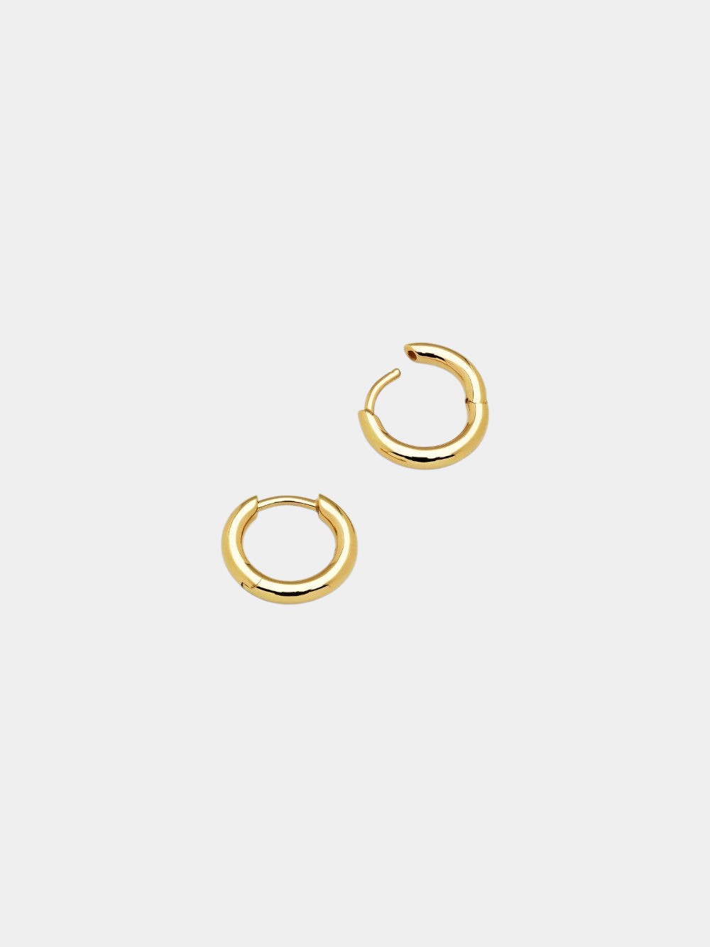 Boucles d'oreilles classiques petites dorées